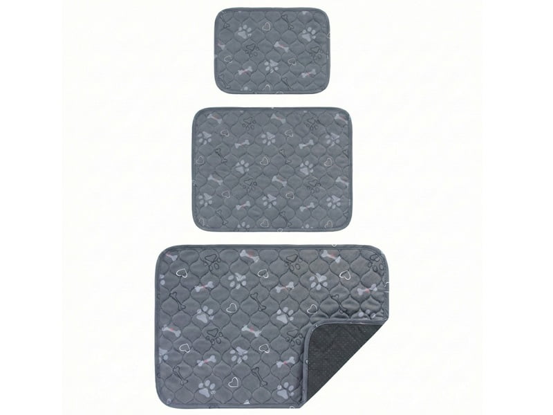 Various sizes of washable dog pee pads