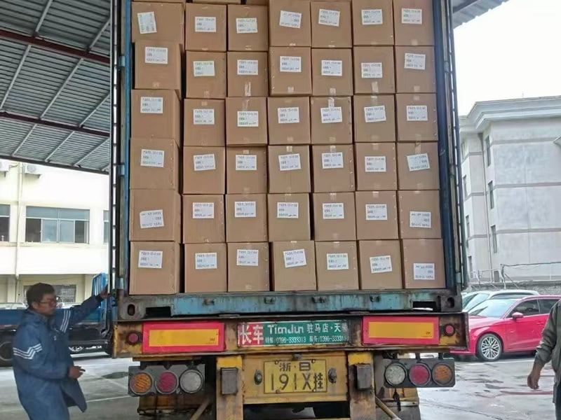 Global logistics and door-to-door delivery services