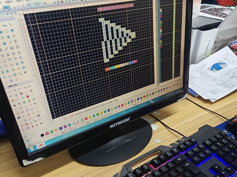 Custom jacquard and pantone matched pet sweaters manufacturing