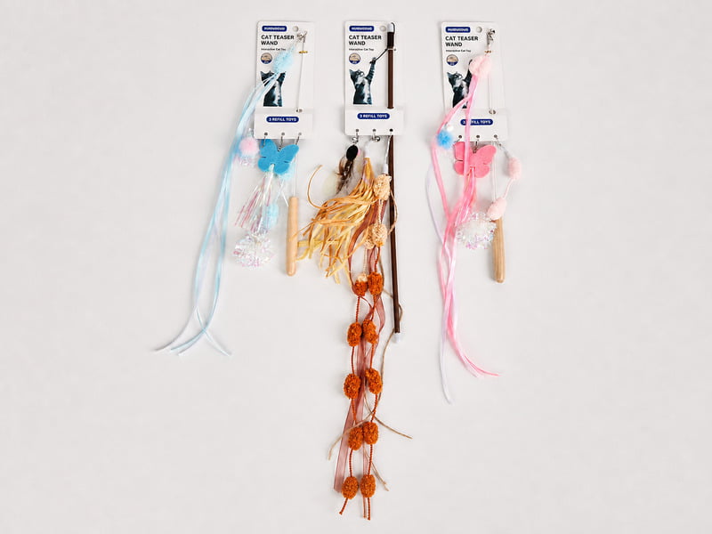 Private label cat wand toys with custom packaging, hang tags, and label options